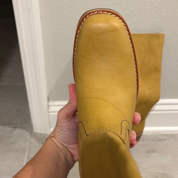 FRYE AND CO. Mustard Gold Heeled Boots - Picture 6 of 6